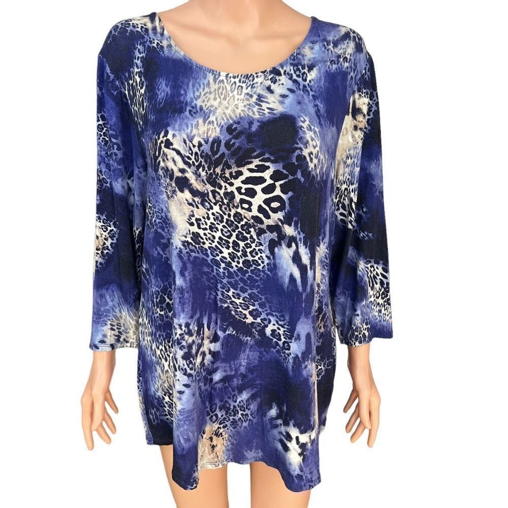 Chico’s Serena Split-Back Leopard Top tunic size 3 or XL